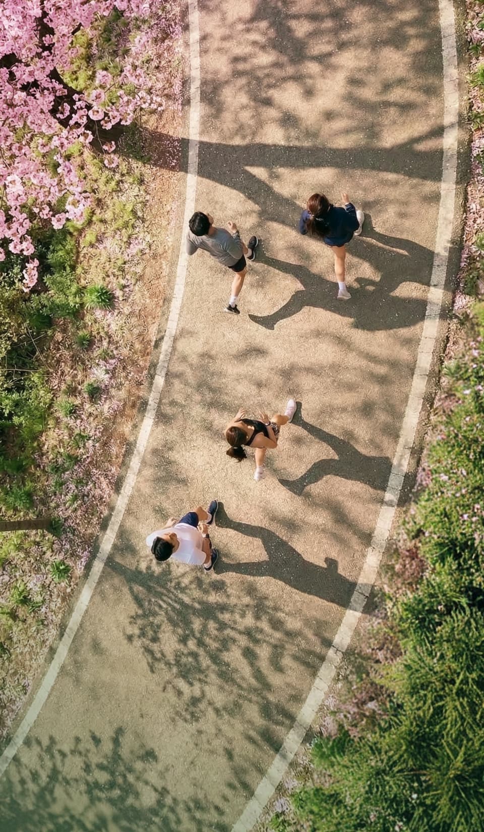 달리기 좋은 계절<br />2026 러닝 트렌드 더 풍성하게 즐기기